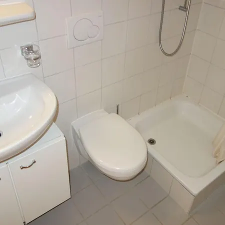 Apartment Welcoming Near Area *